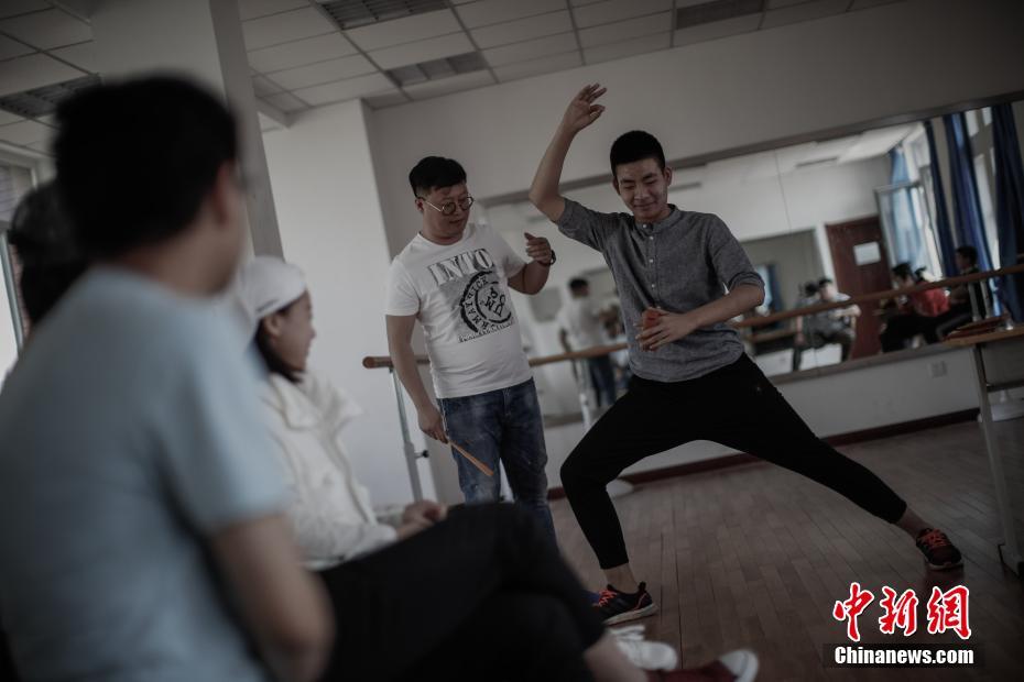 俄罗斯老妇性猛交