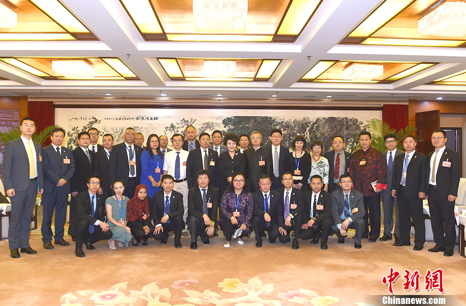 登录黄色网站在线看