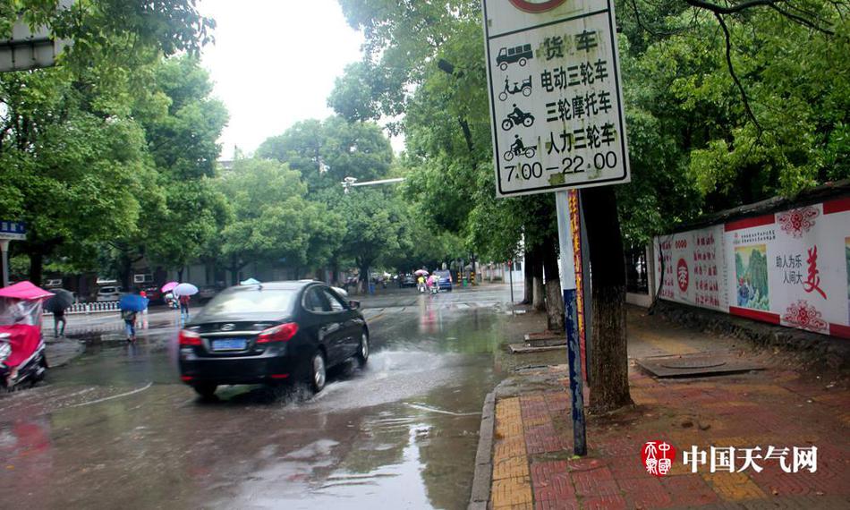 裸体老头与巨茎老头