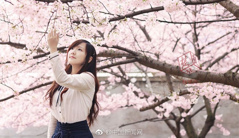 俄罗斯女兵性裸交