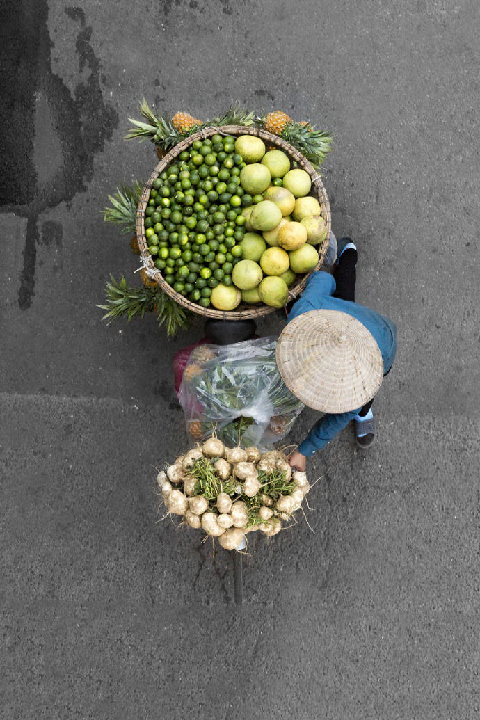 尿尿男同色情片