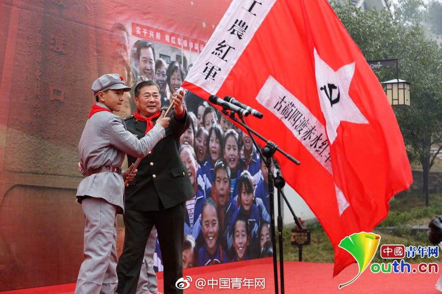 和小黄疯狂3p经历