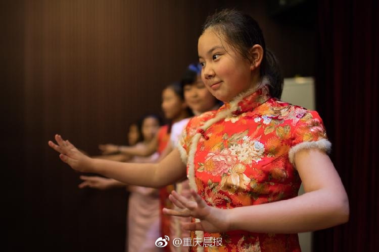 换妻游戏色情片