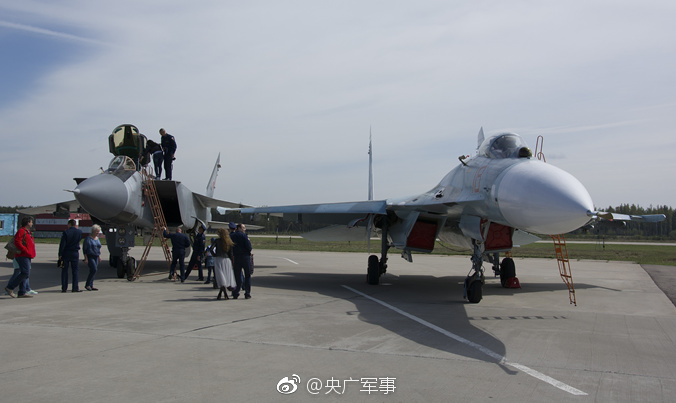 户外工地勾搭老头啪啪