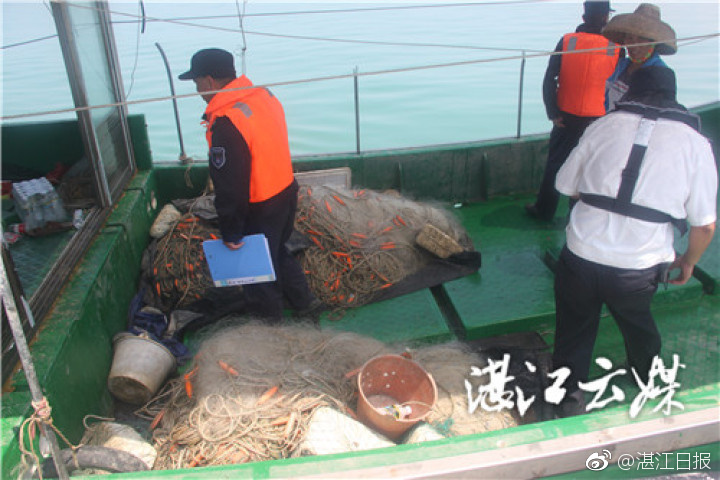 偷拍偷窥走光精品无码