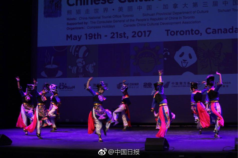 大奶自拍