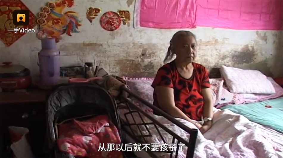 女仆扒开腿秘 让人桶爽换脸