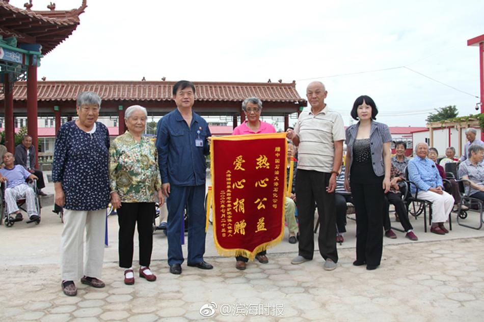 两个男人一起玩我,好爽