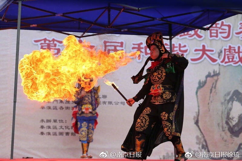 黄色网站在线观看Www.comm