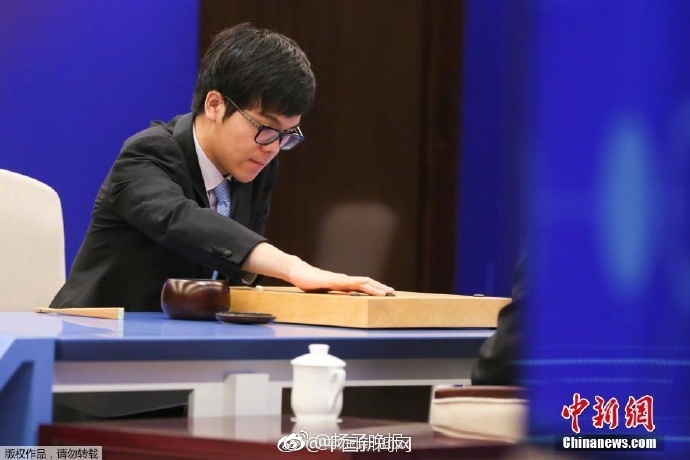 老熟女乱小伙Hd