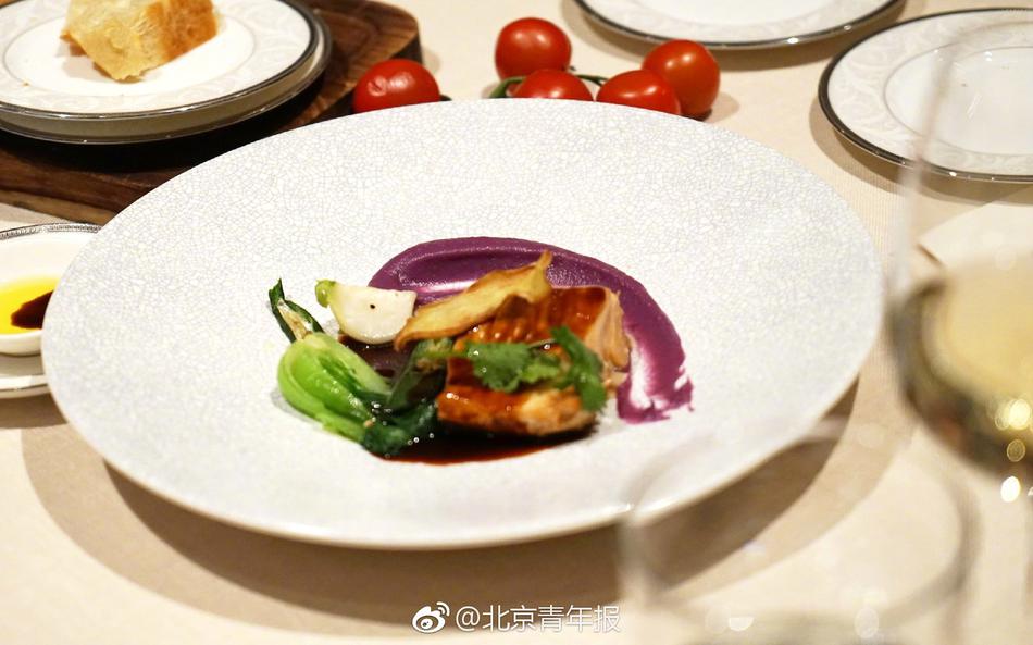 动漫美女被 羞羞动漫∴