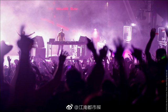 成人午夜
