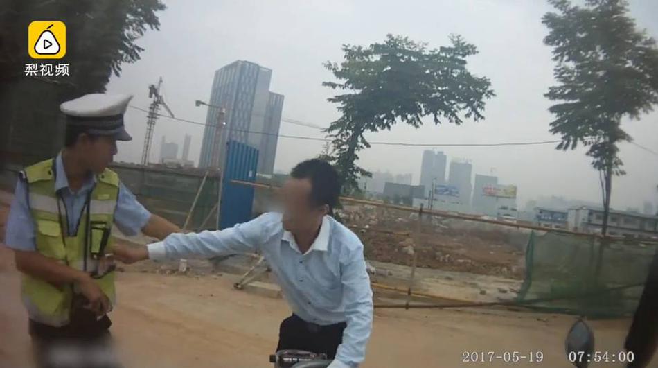 欧美另类老妇人黄色片