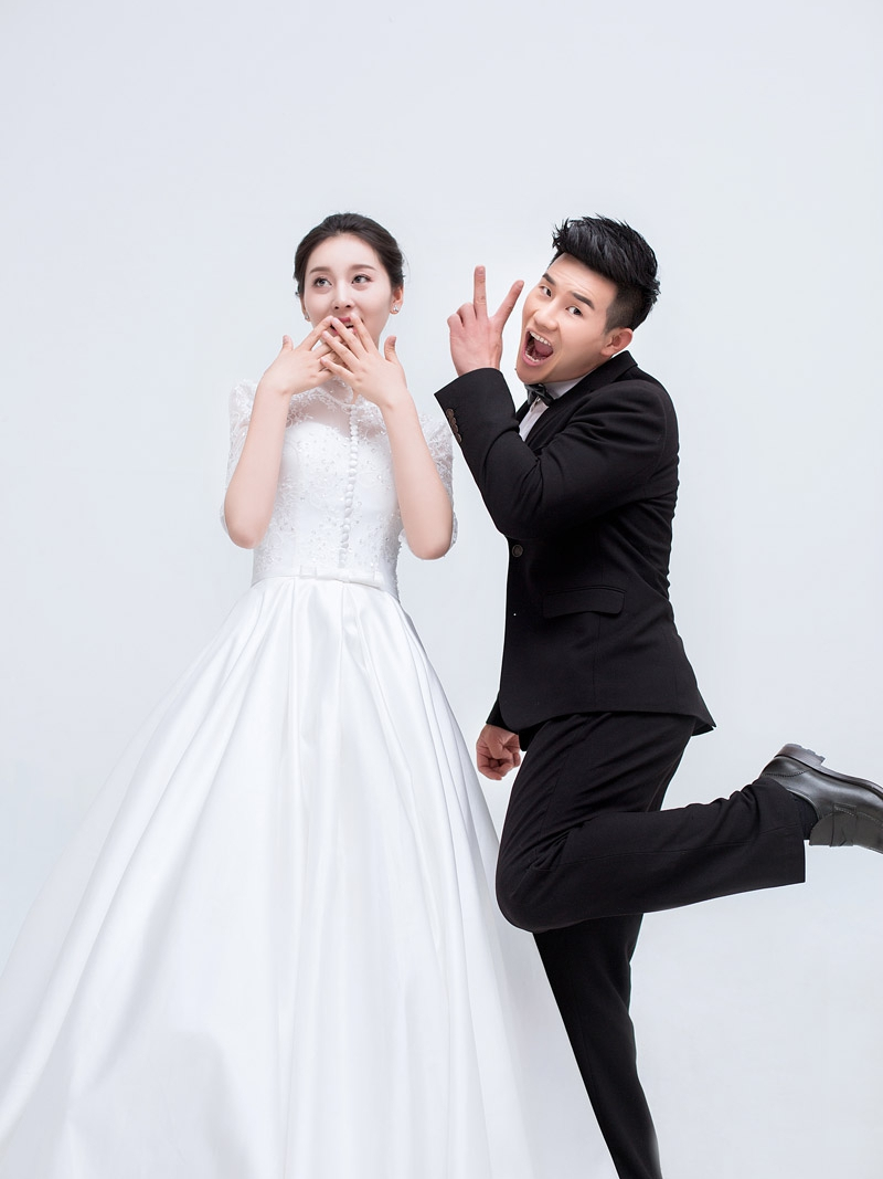 谢孟伟婚纱照_谢孟伟图片
