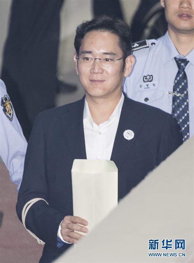 新婚被多人灌满精子H