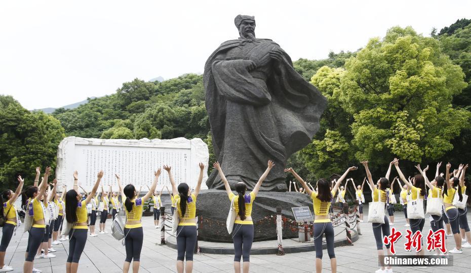 大神近距离全景侧拍微博分享