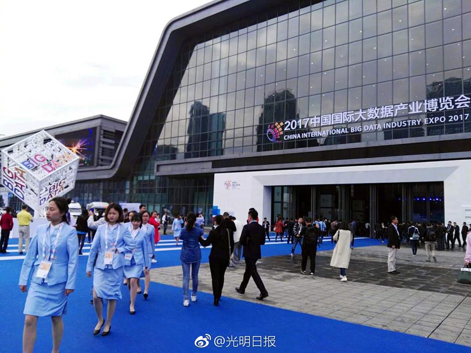 荷兰美女性爱视频