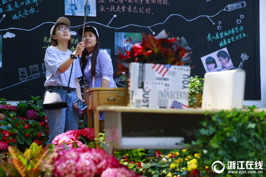 成年美女黄网站色视频免费