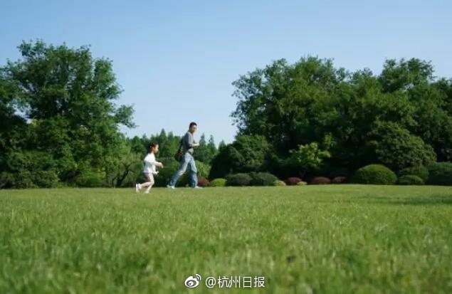 成人 自拍 电影