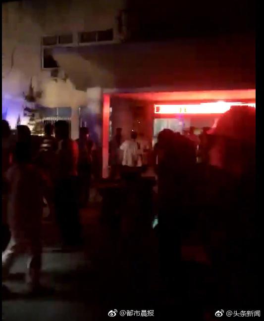 被灌满精子的苍井空