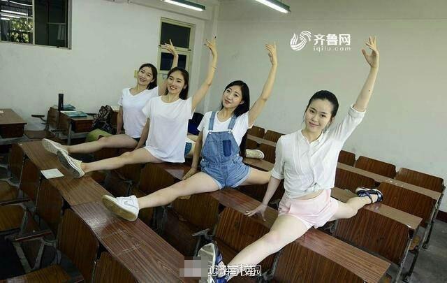 时间静止男子的暑假生活像素游戏
