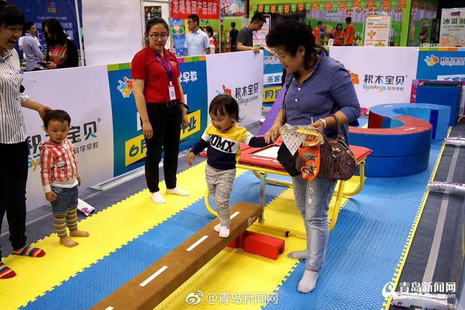 女性裸体被 羞羞被扒胸衣