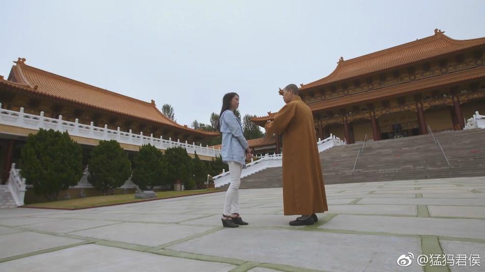 美女被男人桶