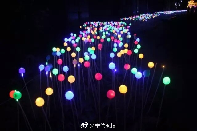 亚洲偷偷