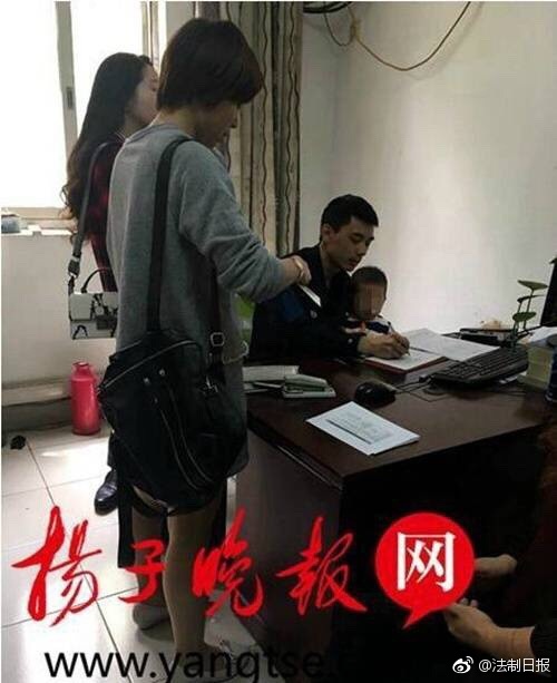 裸体美女车模视频