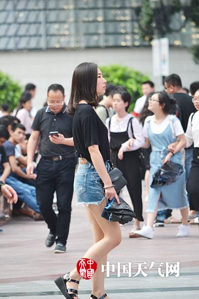 青青草原亚洲