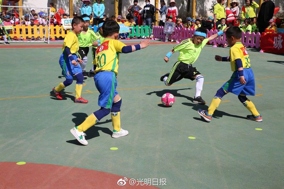 亚洲小视频