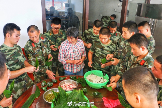 午夜理理伦电影A片朋友夫妇