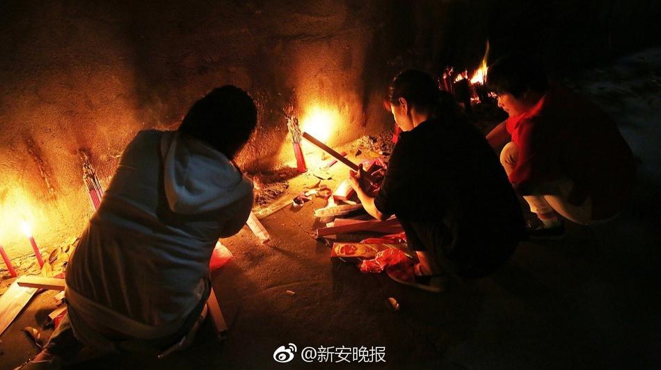 免费看黄色视频