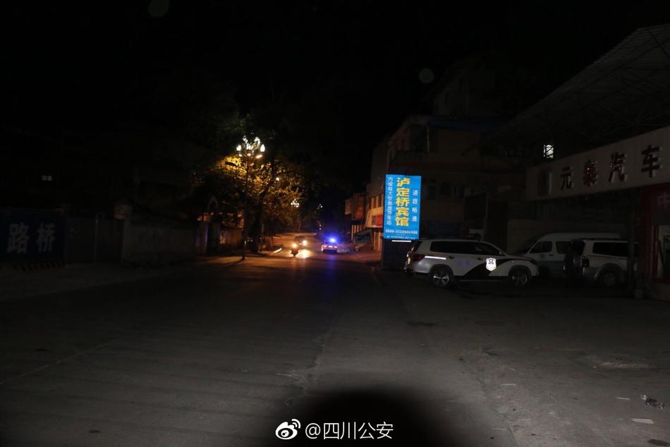 Chinesepoep老妇老头老逼