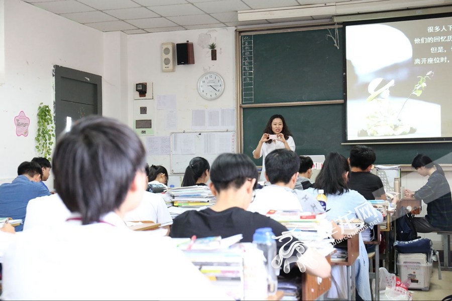 无尽 裸体 动漫