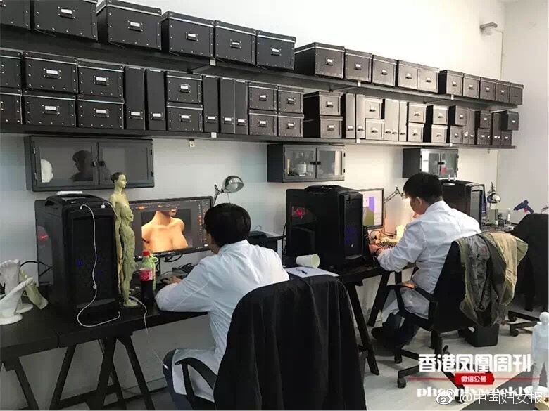 欧美娇小疯狂性色Xxxx喷水
