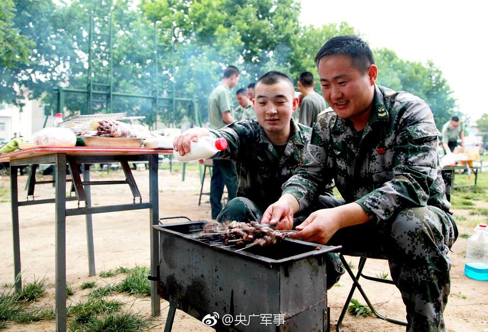 雅典娜缸体破裂视频