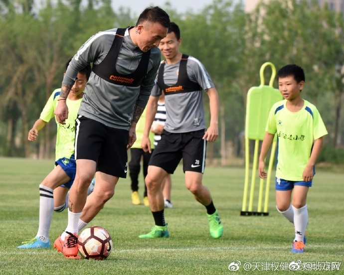 女教师洗澡被学生强弙