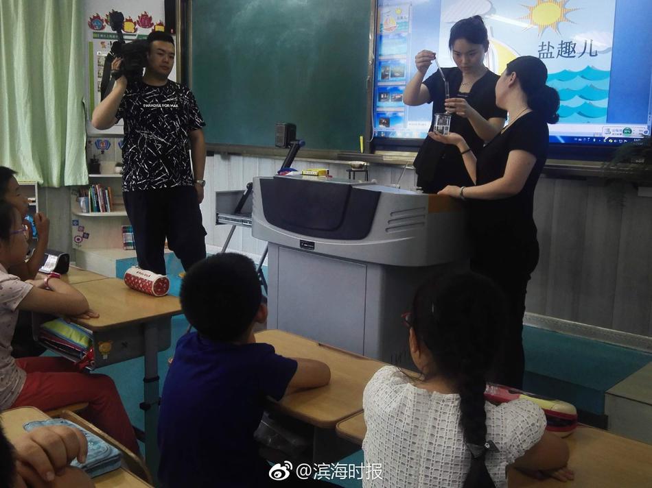 免费黃色三級片在线观看18