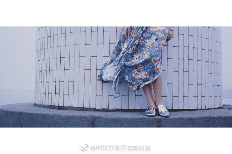 被学长抱进小树林c个爽