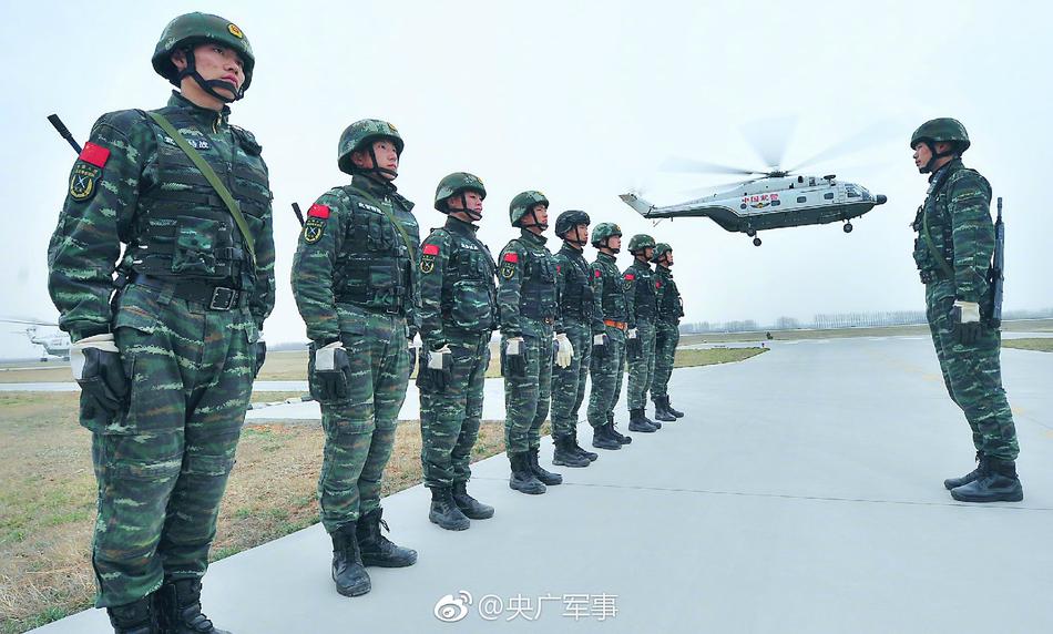 男Ji大巴进入女人黄游