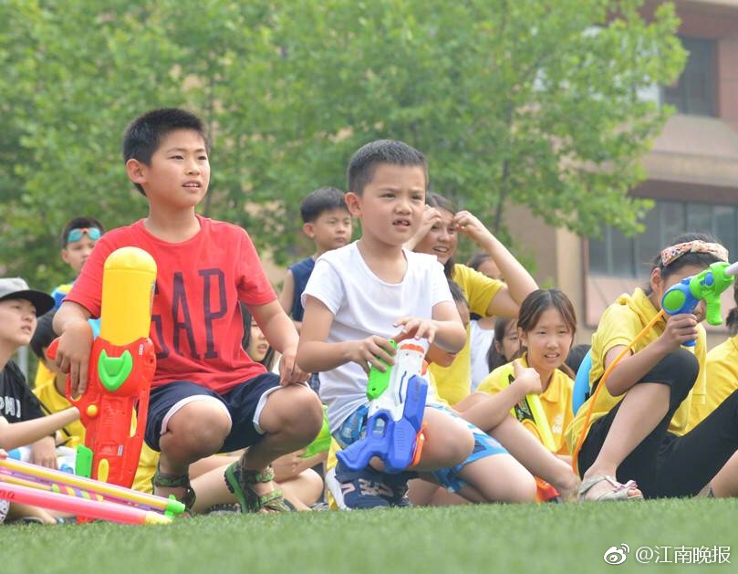 李丽珍1级黄色视频