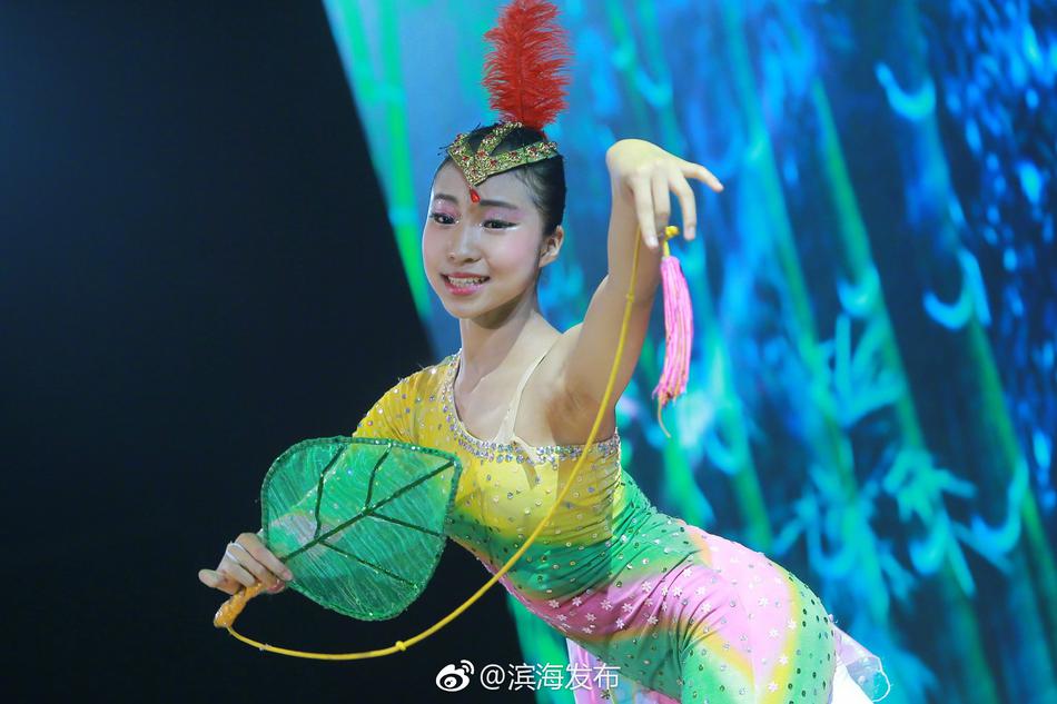 短裙黑丝