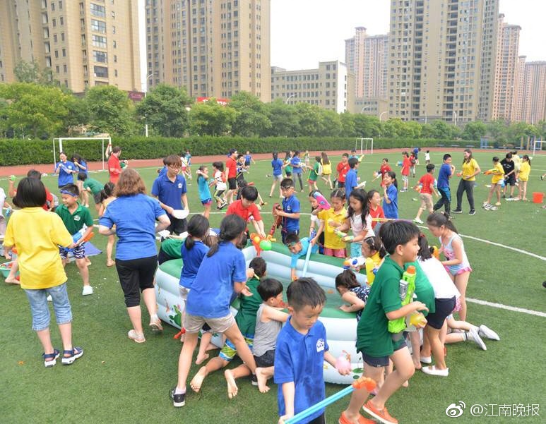 美国三级片