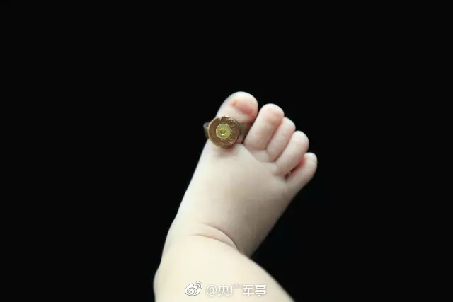 放学后的保健室晚上不回家睡觉了