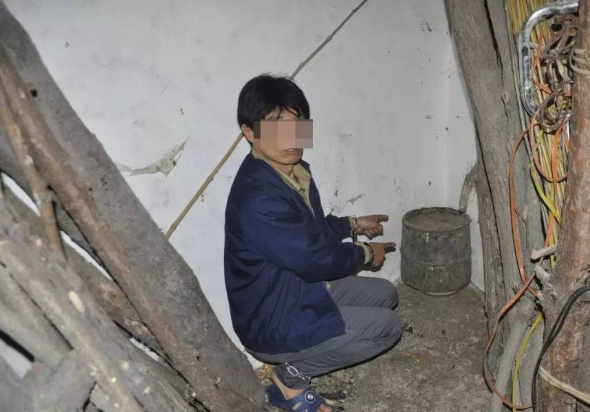 三级全黄色