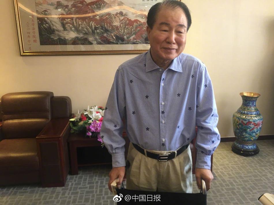 线 上 成人 电影