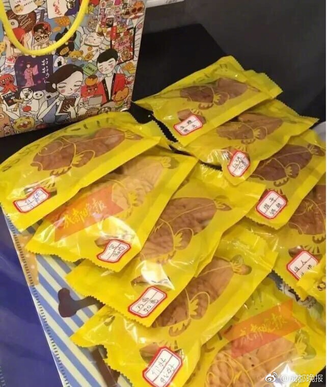 欧美三级人妻被别人欺骗电影