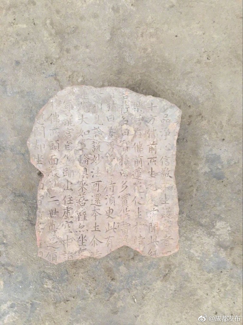 时间静止男子的暑假生活像素游戏