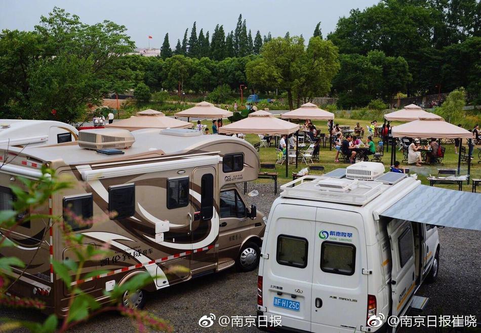 www.学生摸老师 .com